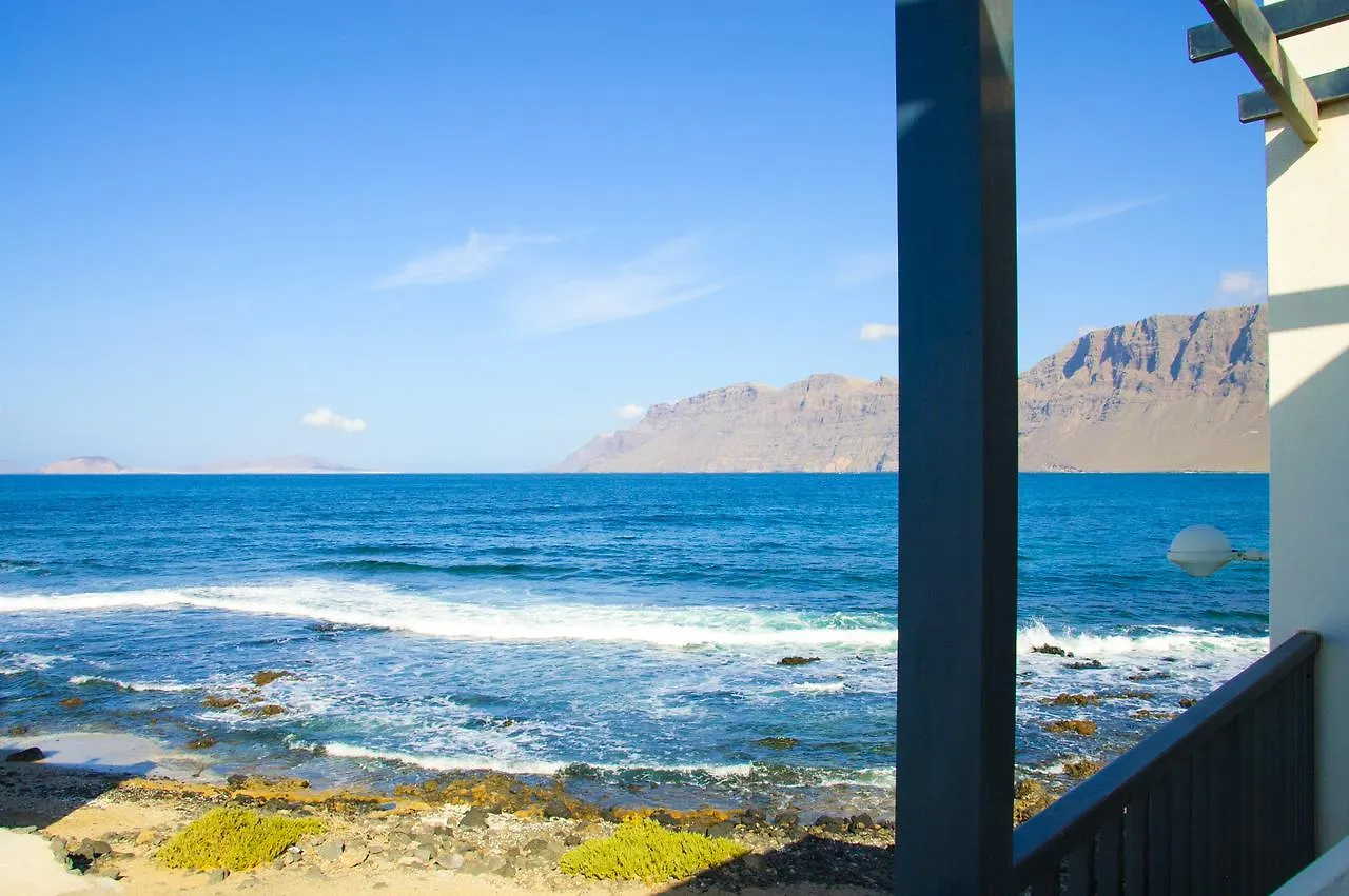 Seaview Famara Beach Apartment